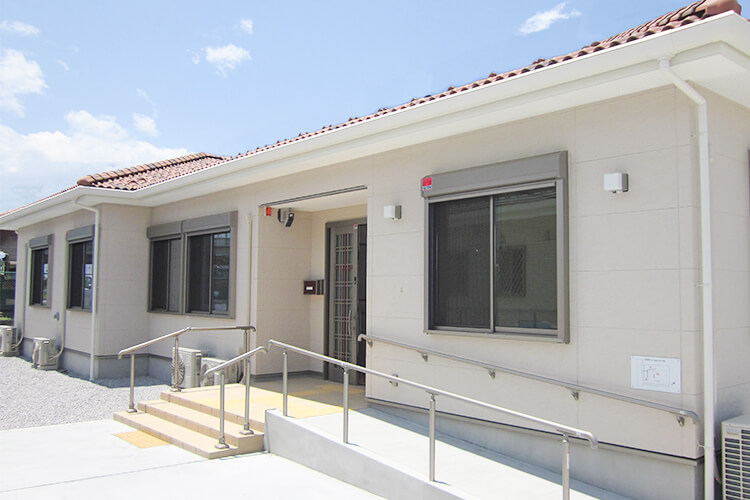 ワークハウスコムラードの外観